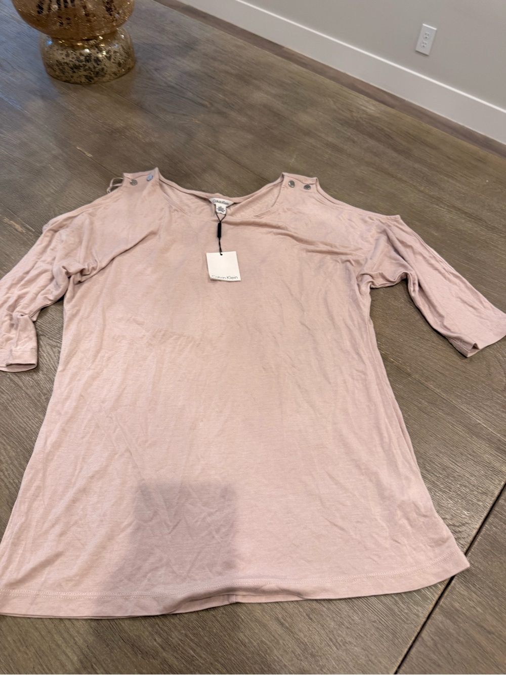 NWT! Calvin Klein Pale Pink Cold-Shoulder Short Sleeve Tee with button detail